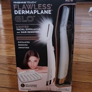 Flawless dermaplane Glo